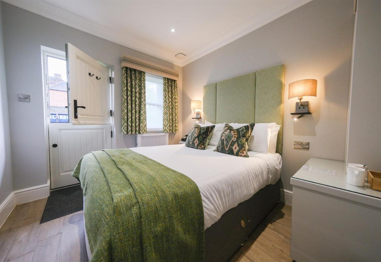 Mulberry House Ongar Exterior foto